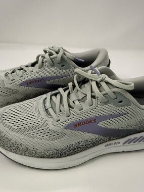 Brooks Ariel GTS 24 Women’s Running Shoes Size 11.5D Gray Lavender Worn 2x
